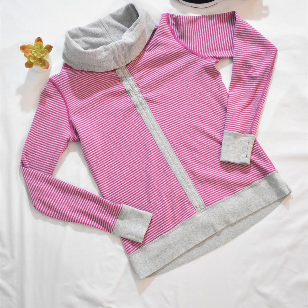 Lululemon In A Cinch Long Sleeve Sweatshirt - Picture 6 of 8
